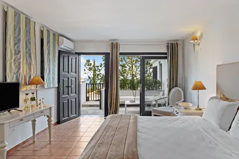 Aegean Suites in Καλύβια — foto 5