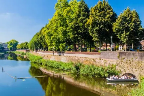 Van der Valk Zaltbommel - A2 foto 4