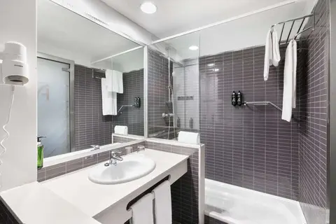 Alexandre Hotel FrontAir Congress in Sant Boi de Llobregat — foto 24