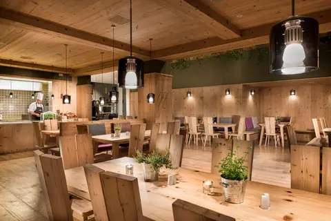 Hotel Estrel Berlin in Berlijn — foto 6