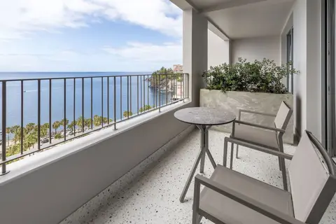 Next in Funchal — foto 10