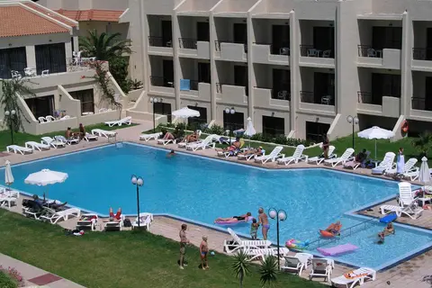 Summerland Hotel & Bungalows in Ιαλυσός — foto 24