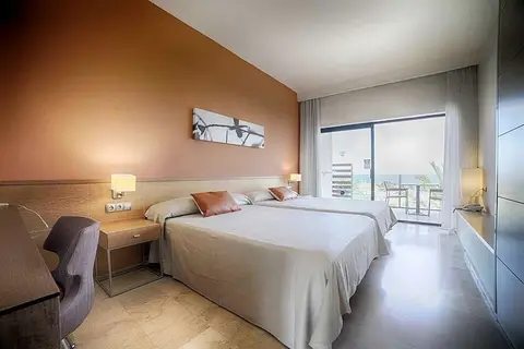 Ohtels Les Oliveres in el Perelló — foto 3