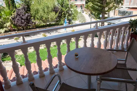 Tom & John Centre in Δημοτική Ενότητα Αρκαδίων — foto 14