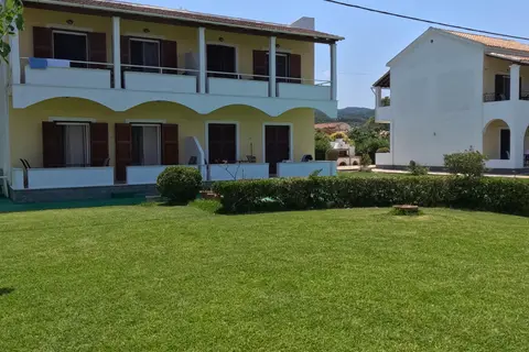 Appartementen Alexandra on the Beach in Acharavi, foto 14