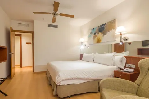 Ilunion Les Corts Spa foto 2