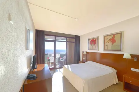 Las Palmeras Affiliated by FERGUS in Fuengirola — foto 26