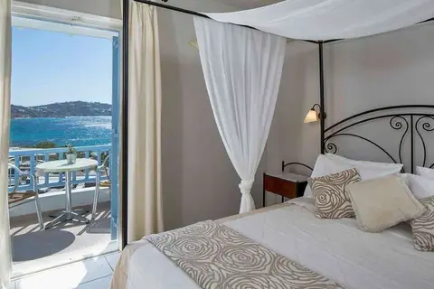 Manoulas Mykonos Beach Resort in Άγιος Ιωάννης Διακόφτης — foto 7
