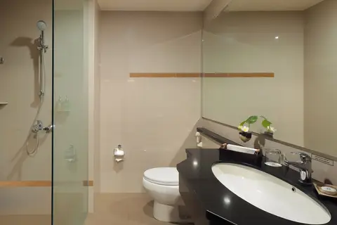 Swiss-Belhotel Rainforest in Kuta — foto 17