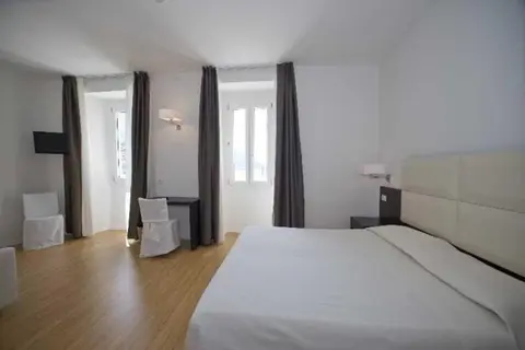 Geier Hotel in Torbole Casaglia — foto 3