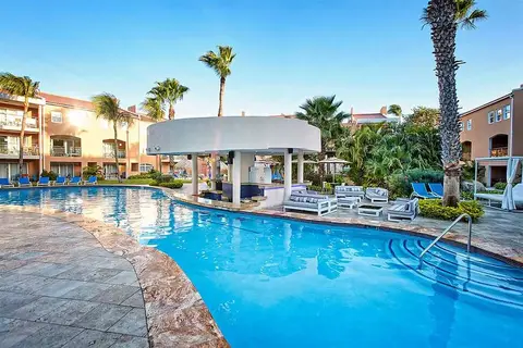 Divi Dutch Village Beach Resort in Punta Brabo