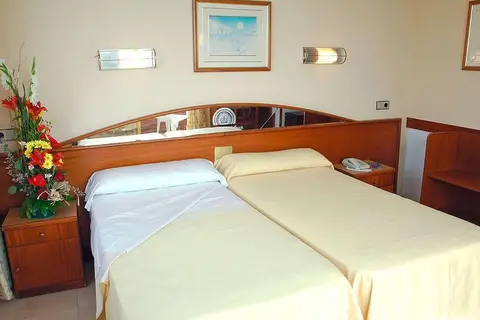 H-Top Royal Sun in Santa Susanna — foto 29