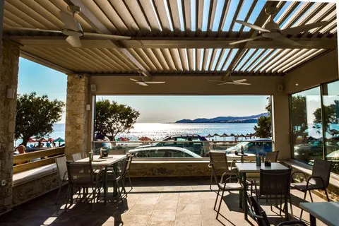 Pal Beach in Παλαιόχωρα — foto 4
