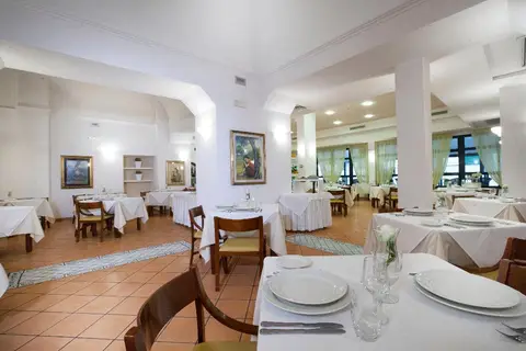 Panorama Palace Hotel in Meta — foto 29