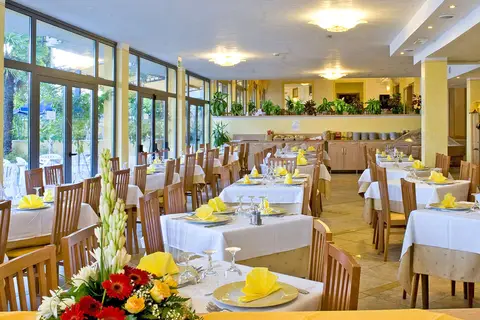 Village Hotel Piccolo Paradiso in Toscolano Maderno — foto 6