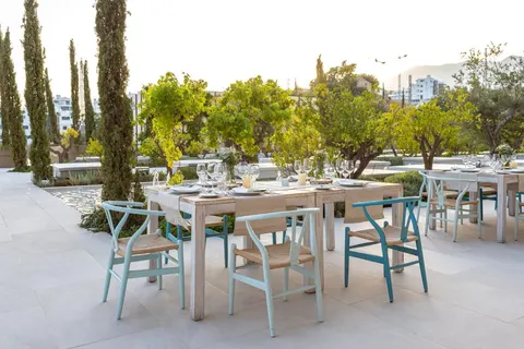 Fly & Go Higueron Hotel Malaga, Curio Collection by Hilton in Fuengirola — foto 6