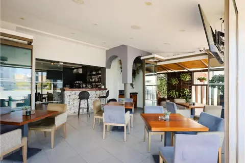 Mikes Kanarium City Hotel in Larnaca — foto 4