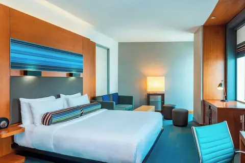 Aloft Abu Dhabi in الروضة — foto 22