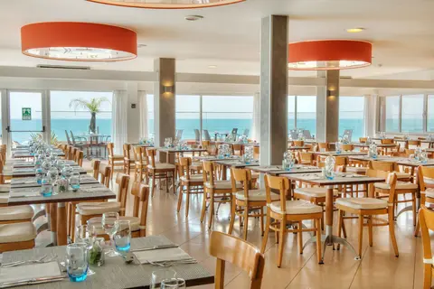 Dom José Beach Hotel in Quarteira — foto 13