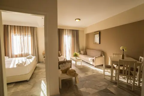 Golden Bay Suites in Okeanis Golden Resort, foto 16