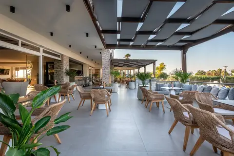 Sunny Days Hotel & Apartments in Τιγκάκι — foto 11