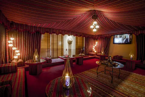 Golden Sands 3 Hotel Apartments in Dubai — foto 18