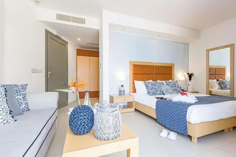 The Royal Blue Resort & Spa in Panormos — foto 16