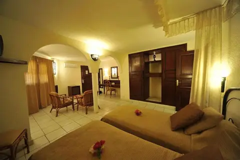 Hotel Neptune in Mbour — foto 17