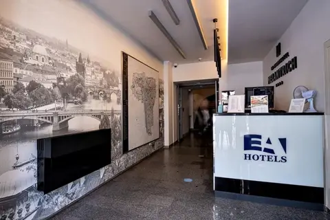 EA Melantrich in Praag, foto 5