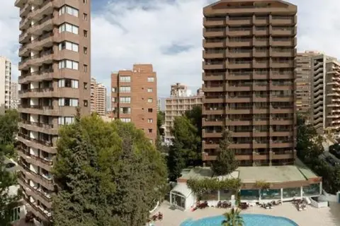 Aparthotel BCL Levante Beach in Benidorm