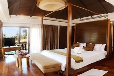SALA Phuket Mai Khao Beach Resort in ศรีสุนทร — foto 17