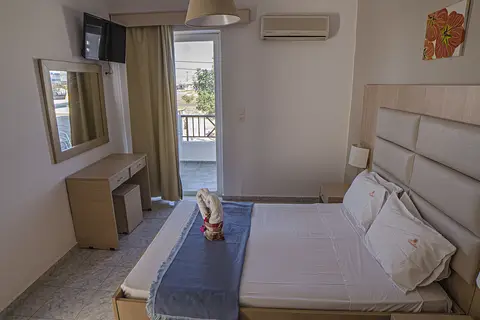 Sunshine Hotel & Apartments in Τιγκάκι — foto 19