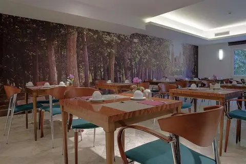 Hotel Gran Ultonia in Gerona — foto 17