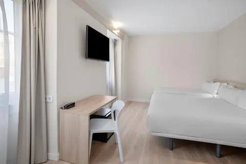 B&B HOTEL Figueira da Foz in Figueira da Foz — foto 10