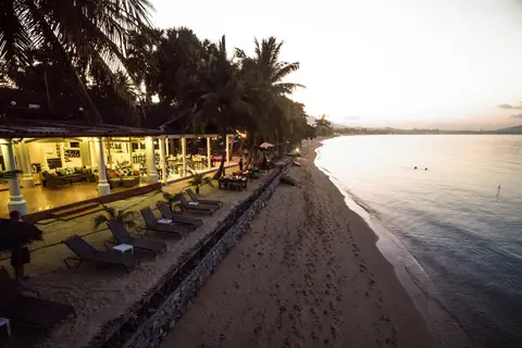 Hotel Paradise Beach Resort in บ้านใต้ — foto 18
