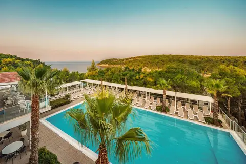 Gava Waterman Island Cottages in Milna — foto 3
