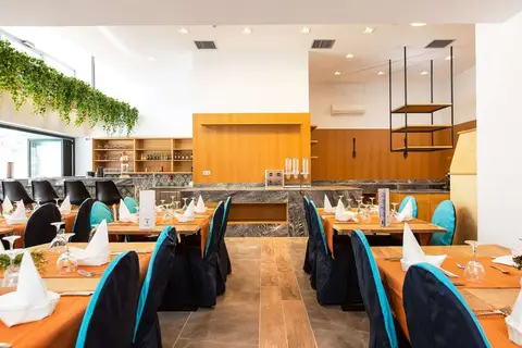 T Hotel Premium Suites in Vlichada, foto 11