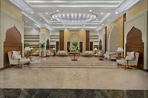 Ezdan Hotel West Bay Doha in Doha — foto 17