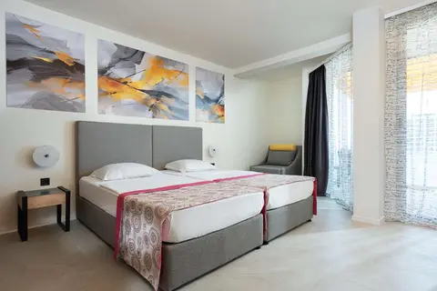SH Dolce Mare in СПА център Ривиера Бийч — foto 4