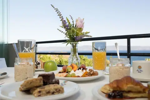 Sunrise Resort in Μόλυβος — foto 24