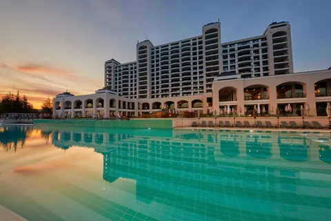 Secrets Sunny Beach Resort & Spa in Nesebar — foto 48