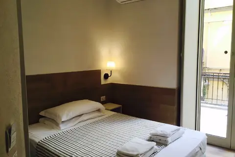 Ideal in Napels, foto 28