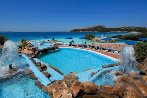 Colonna Grand Hotel Capo Testa in Santa Teresa Gallura — foto 21