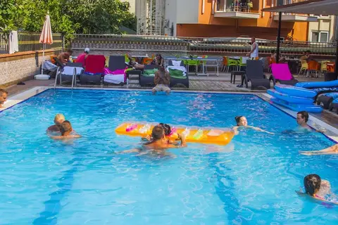 Kleopatra Ada Beach in Alanya — foto 28