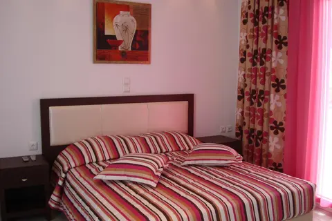 Elena Suites in Ορνός — foto 12