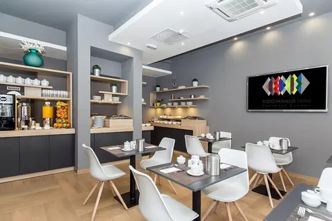 Roombach Hotel Budapest Center in Boedapest — foto 8
