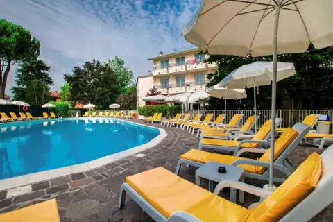 Hotel Du Parc in Sirmione — foto 29