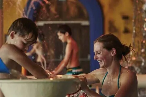 Attractie- en Vakantiepark Slagharen foto 25