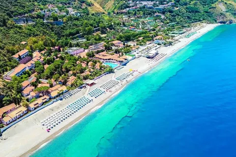 Th Gioiosa Marea - Capo Cavalà Village foto 1