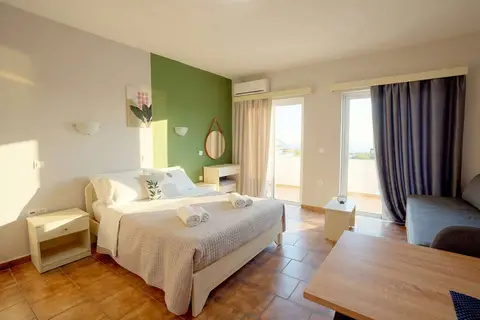 Ilios Mare Hotel in Agia Marina — foto 11